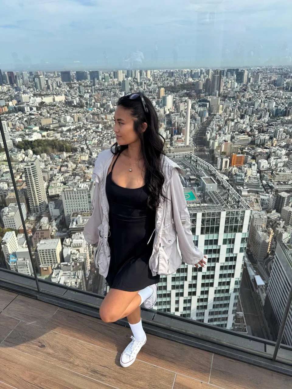 Petite smile, dirty laugh—I’ll keep you restless 😏💋