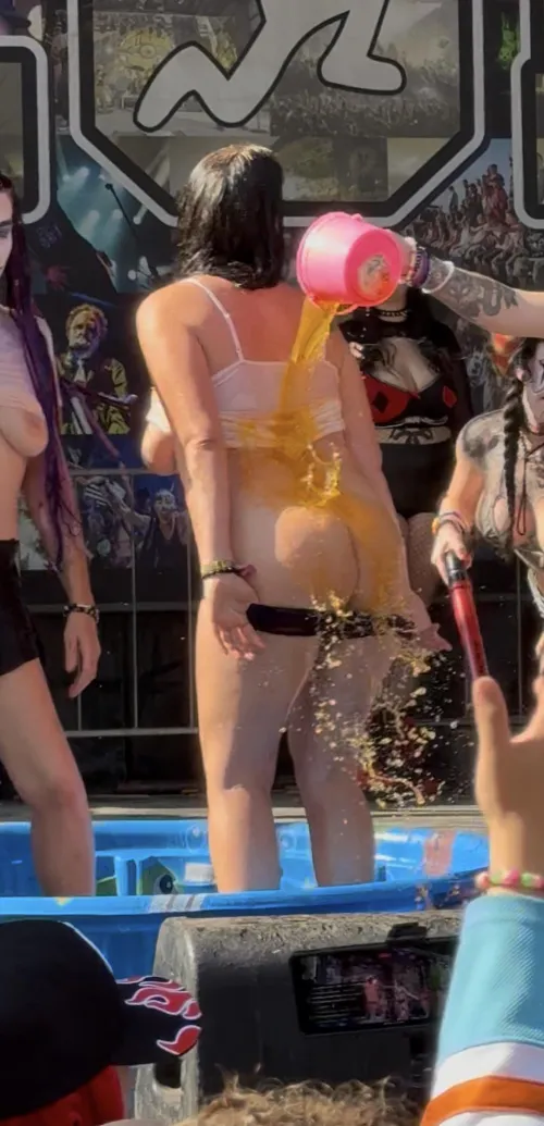 Any juggalettes in Ohio that would like to have fun with us?  Photo from 2025 wet t-shirt contest!