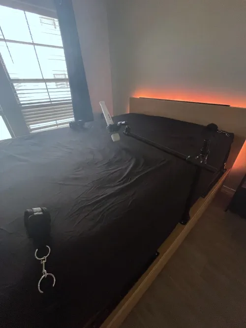 A little steel pipe setup on the bed I made from my leftovers