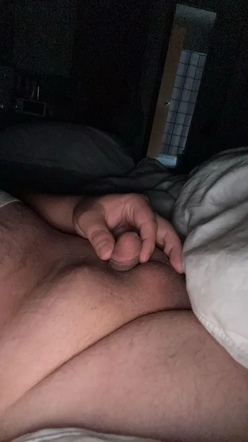 Imagine seeing my tiny pp walking in.