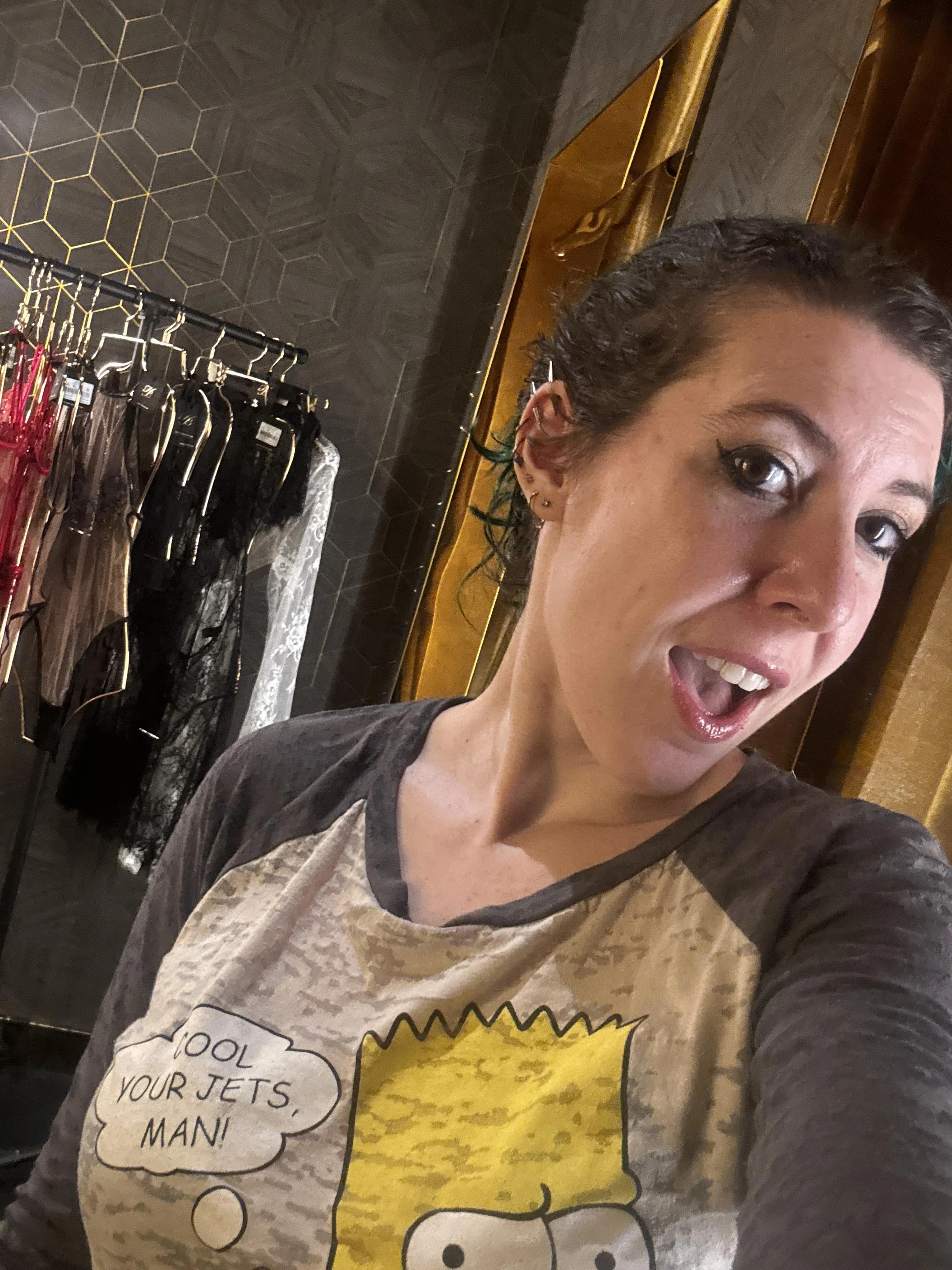 Uhoh...I'm in a lingerie store, time for your wallet to take a beating