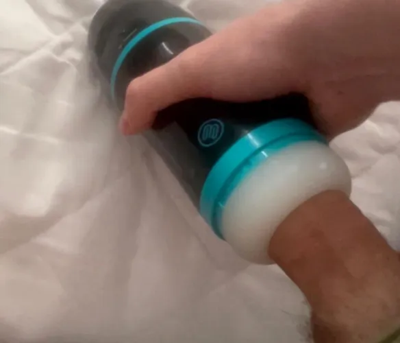 Do girls find it a turn on if their bf has a fleshlight?