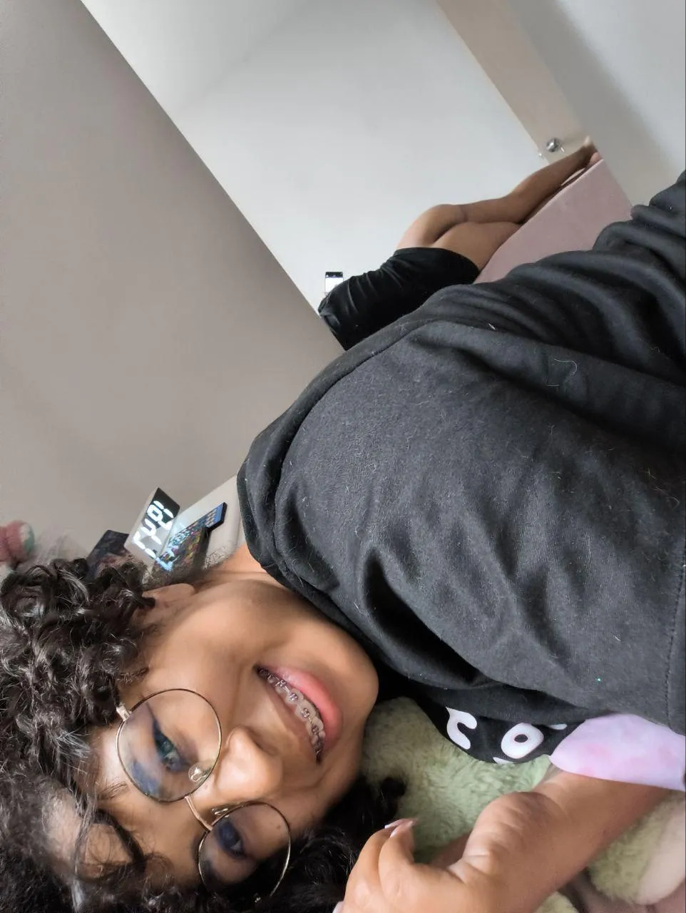 Casual vibes and a little peek