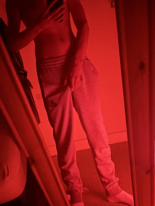 Should I pull it down? [18]