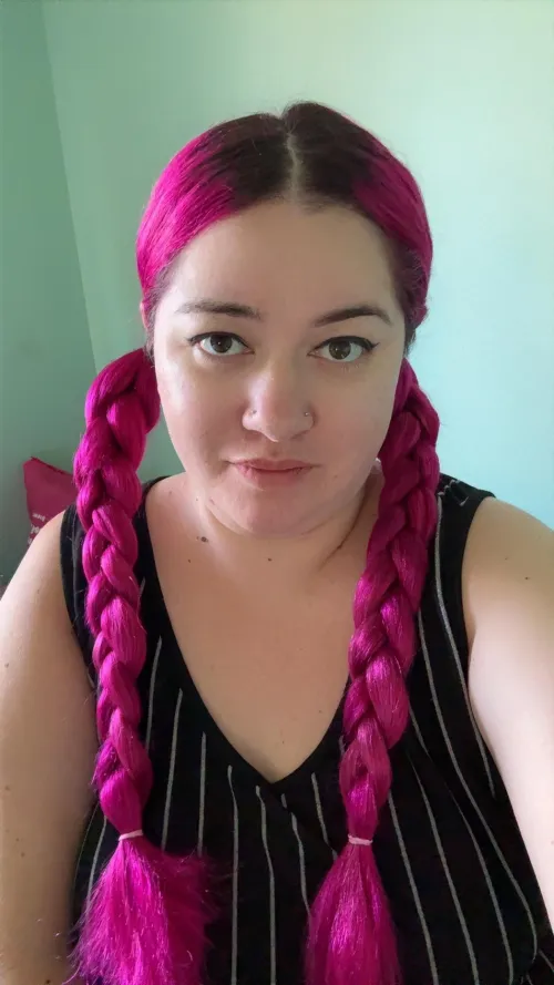 Two very thicc braids