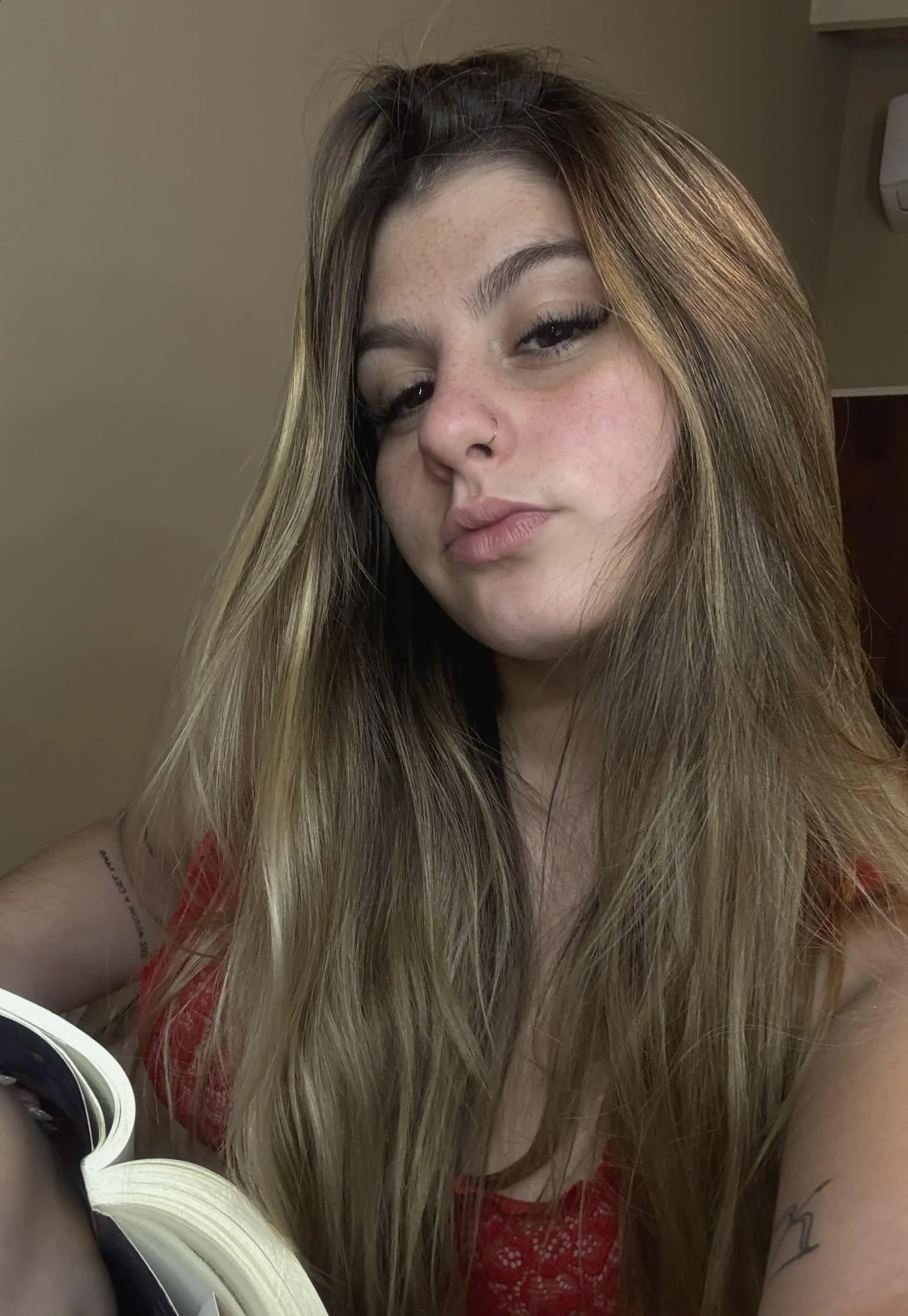 my ex cheated, so now I'm wide open for someone who knows to use me properly