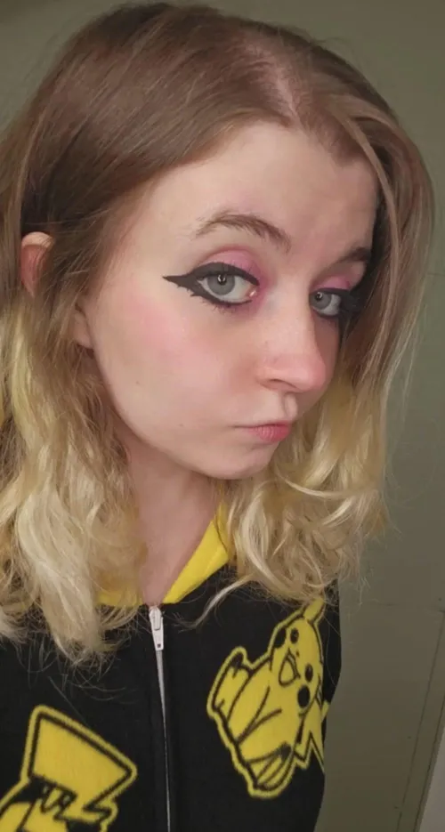 average looks, wicked thoughts…