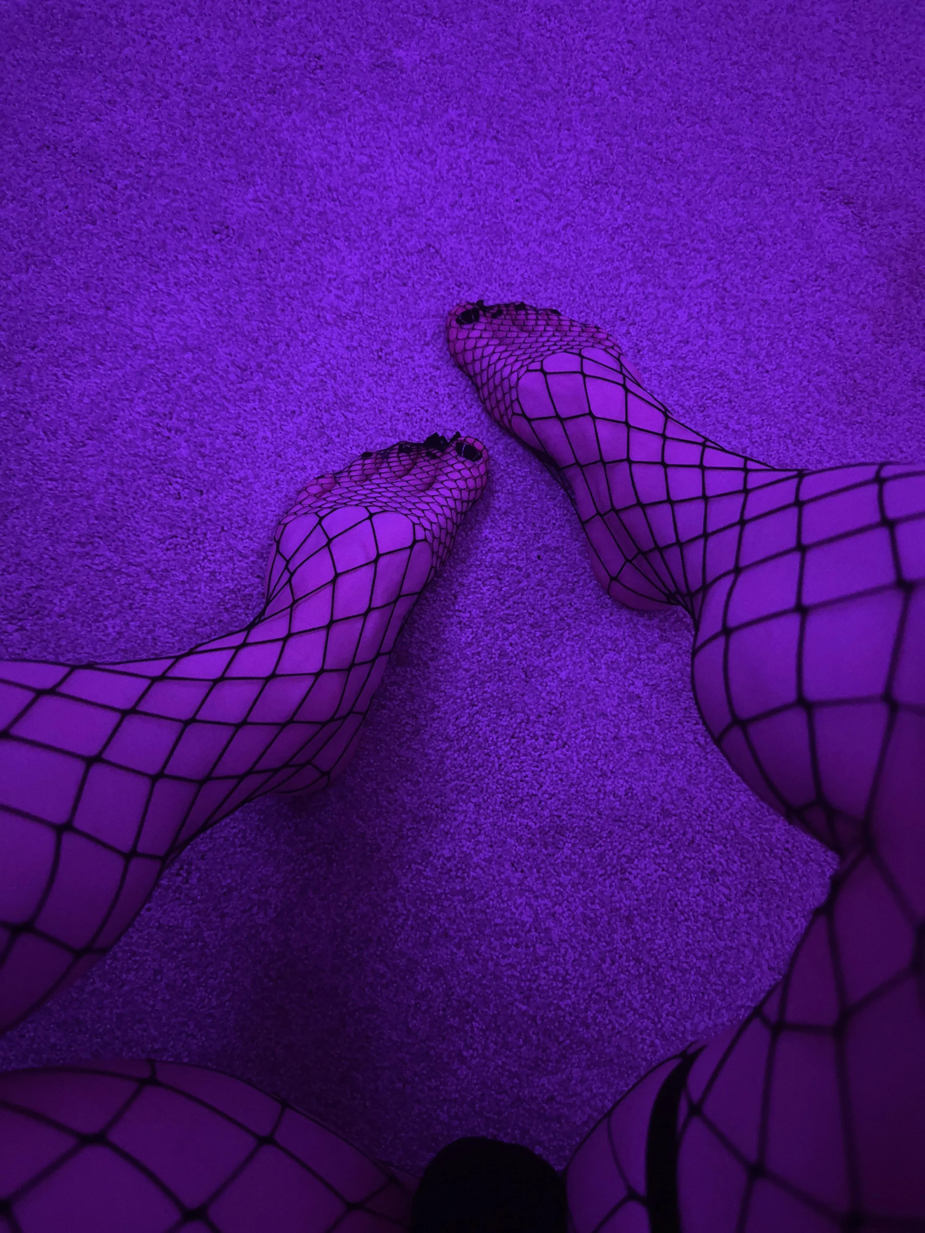 Bow to me and start licking 🤭