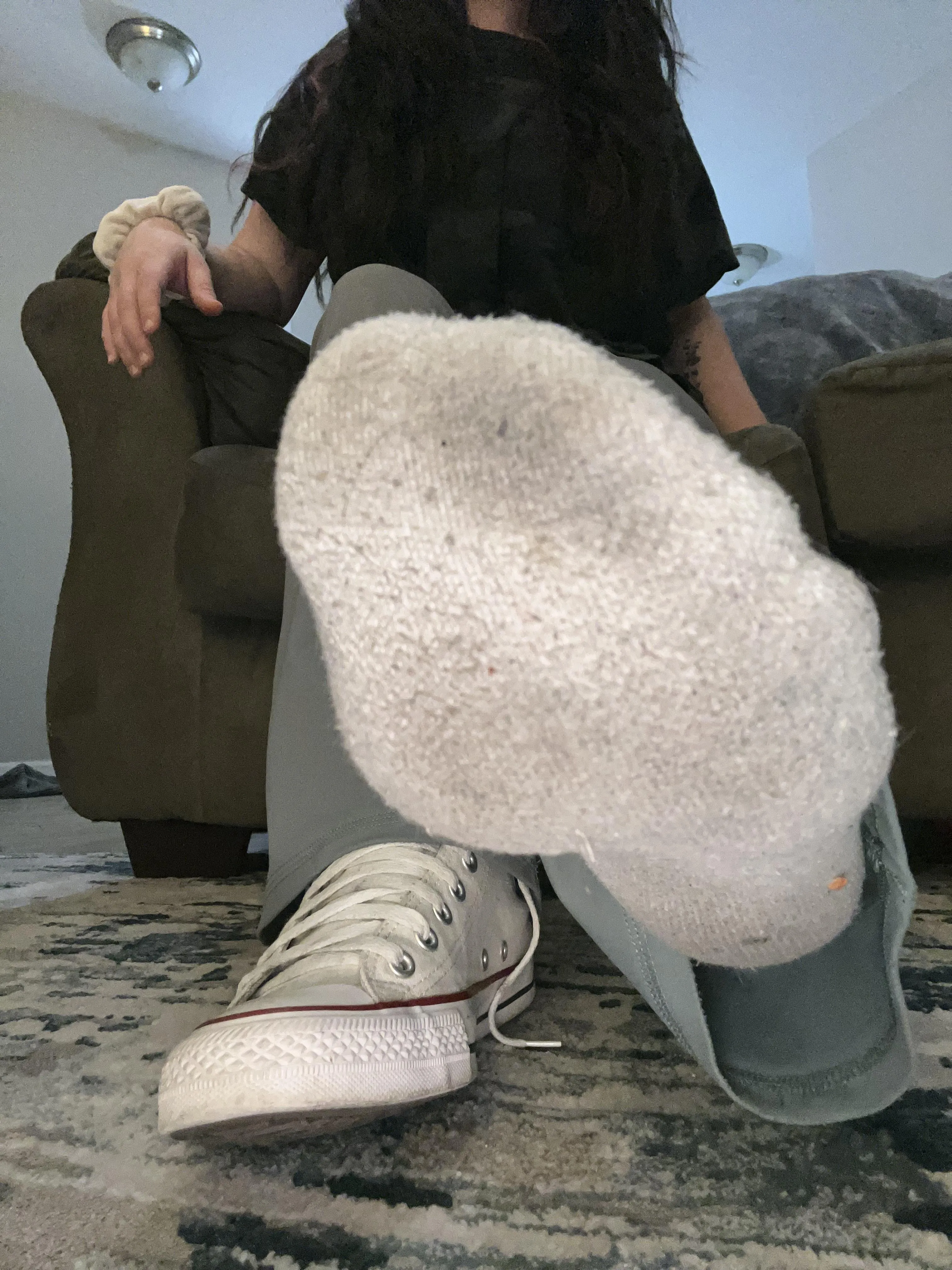 Little treat for mommys sneaker pervs 😏