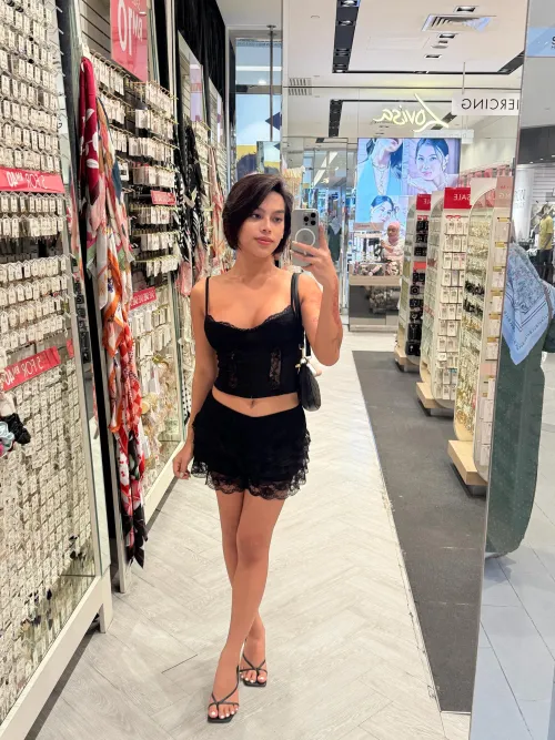 say yes if I can show you my girl cock please