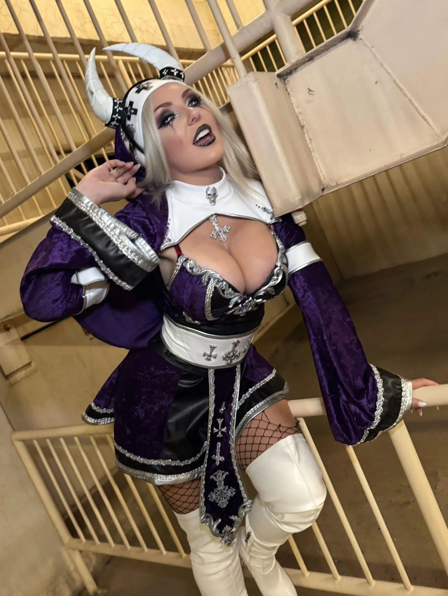 'made this lil fit in 2 days to match this tours theme.'