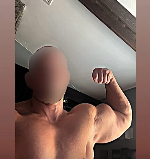 Mature muscle (40)