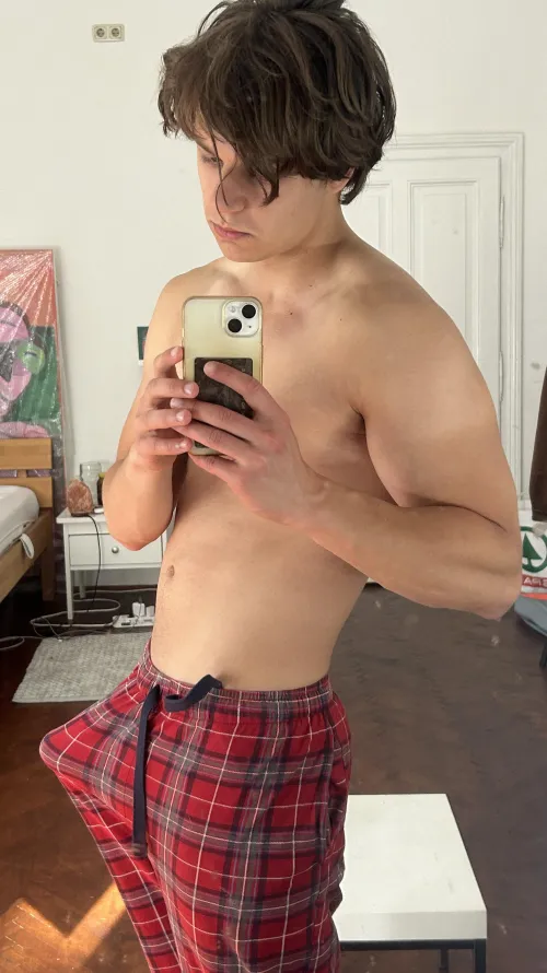 20m, Would you suck on my morning bulge?