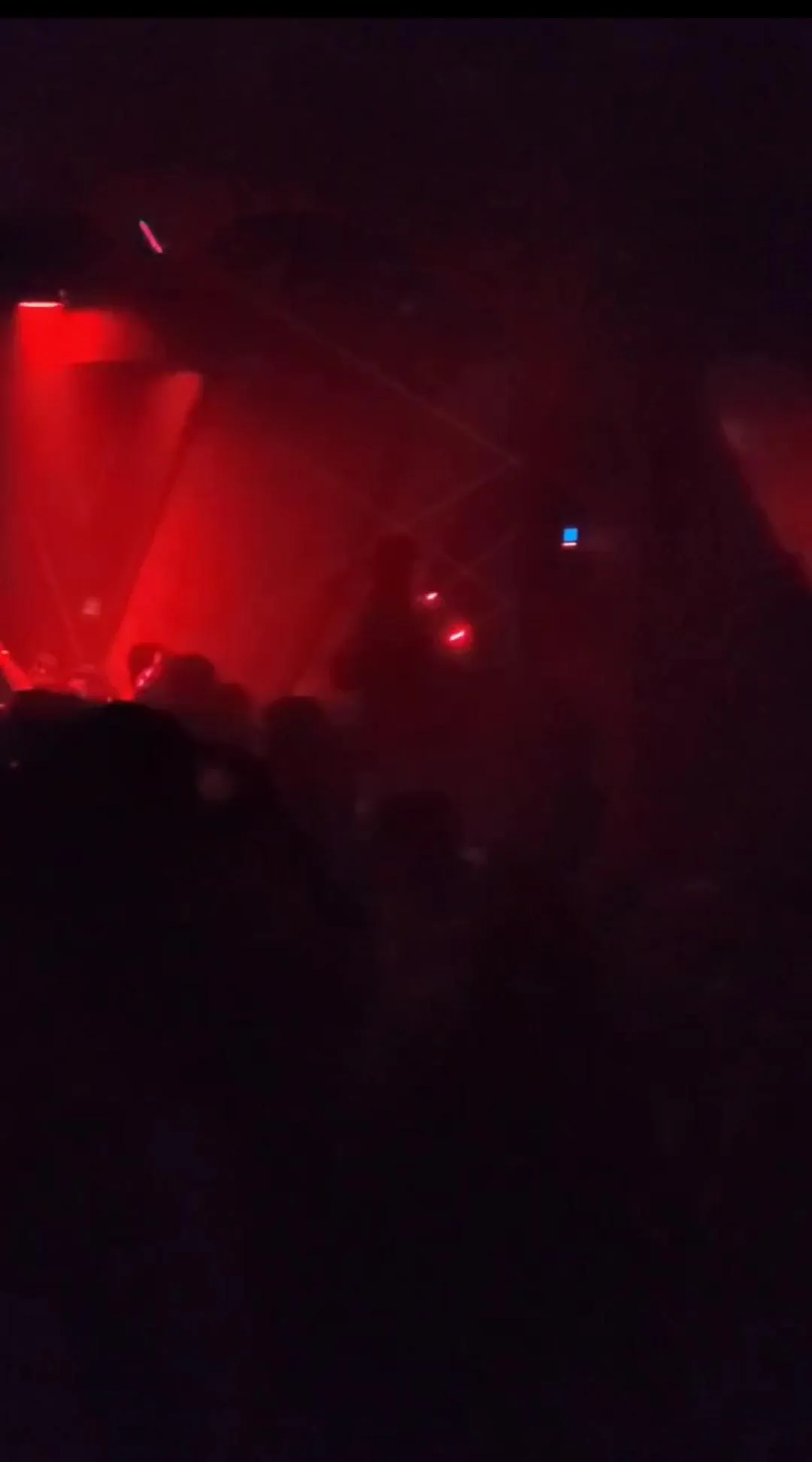 Need clubbing partner all expenses on me //dm me