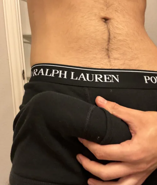 22 [M4F] Any actual real people on here?