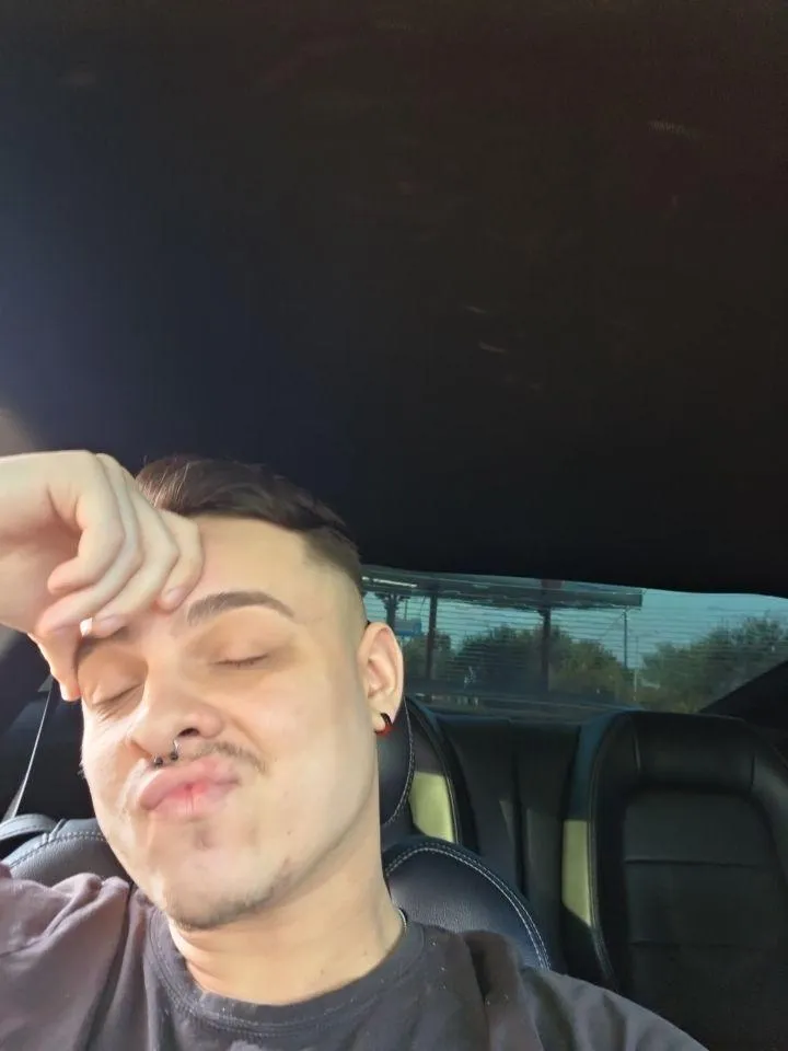 23 [M4F] Late night boo thing? DDF, ill send stats in DMs