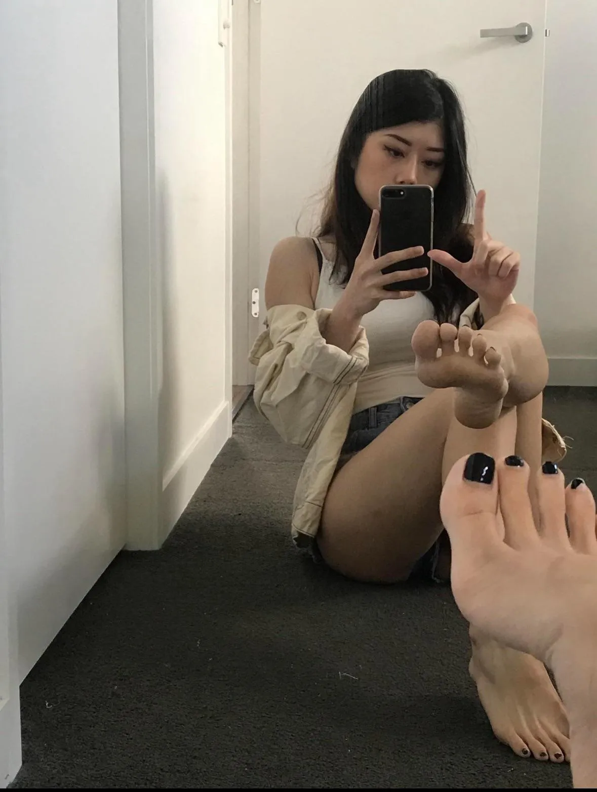 Admit it…you would rather smell my socks than see your wife 😘