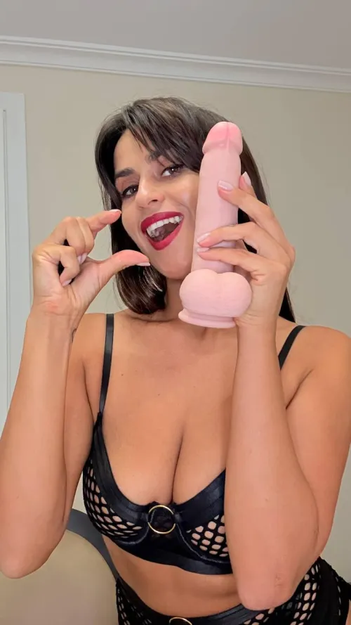 By the size of your dick, I can tell if you're a beta or an alpha.