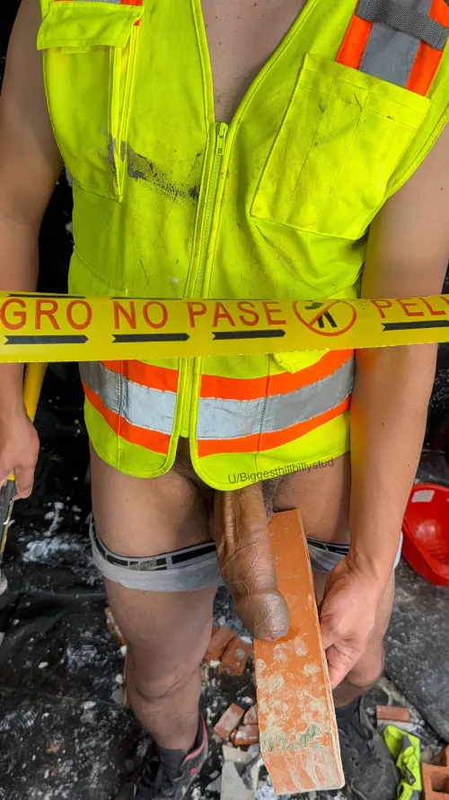 Handyman with heavy tool🔨🦺