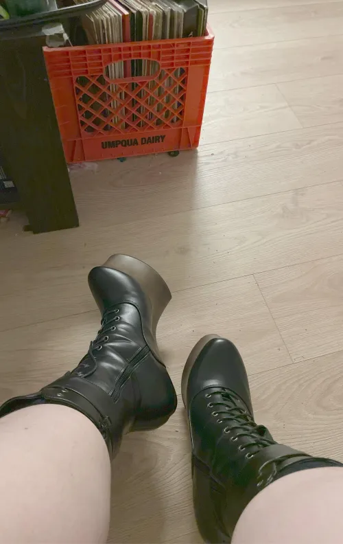 My first pair of hooves!