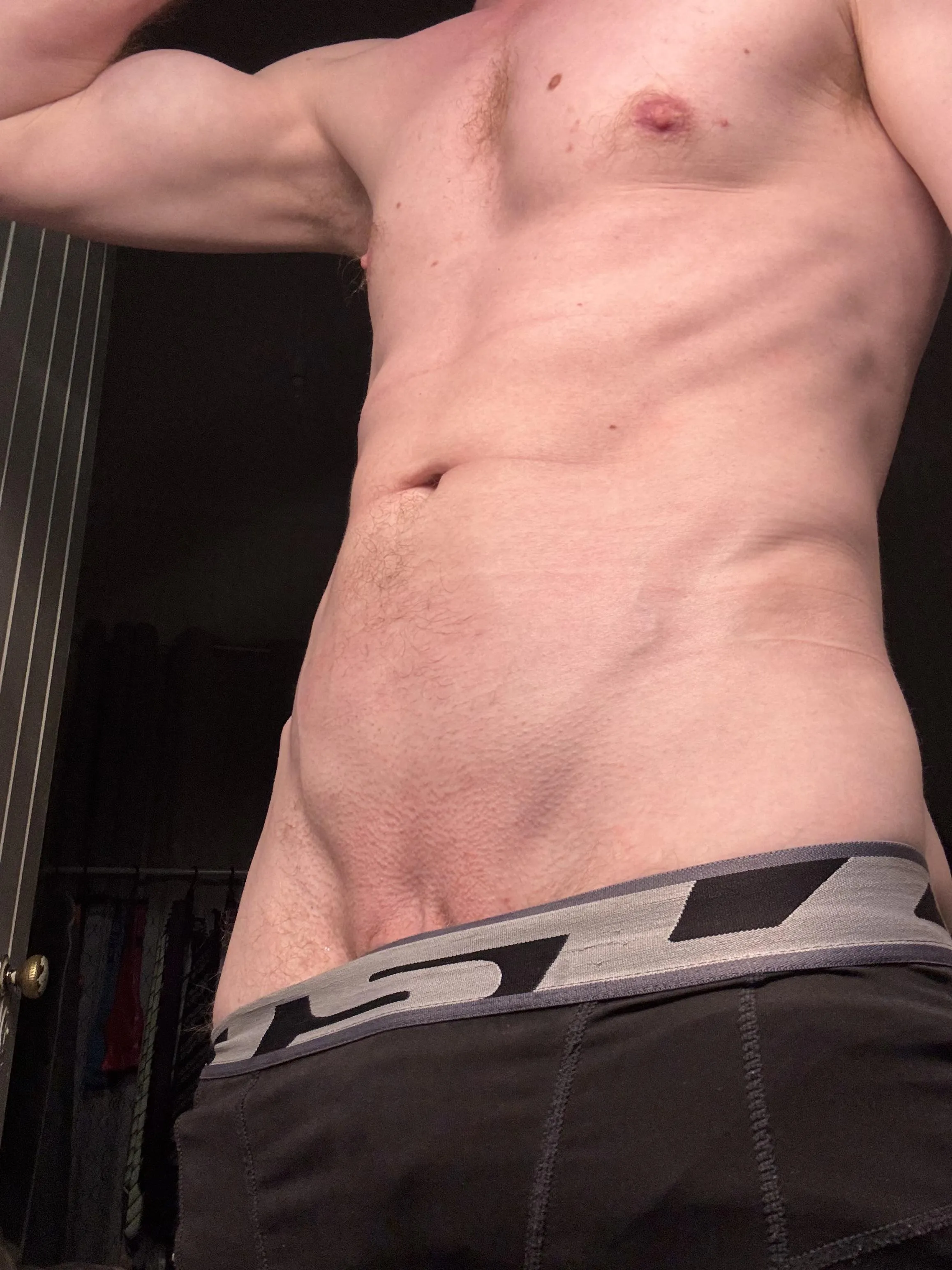 33M4F Message me for a creampie on a hotel balcony