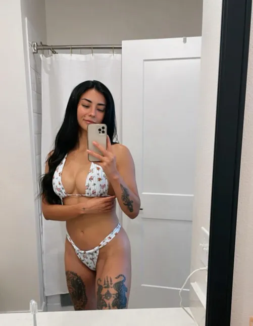 Can you tell I’m a brat? 😛