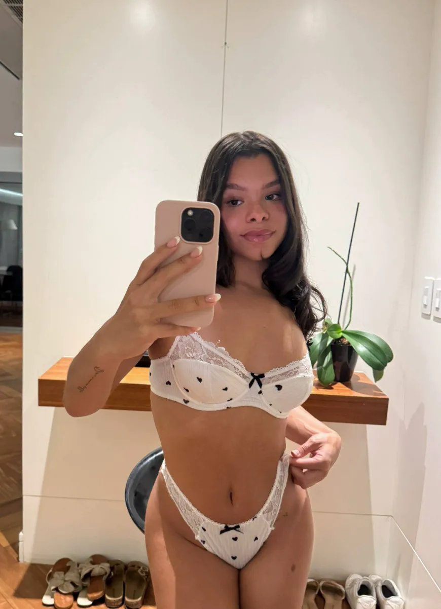 daddy wanna get a lil naked surprise