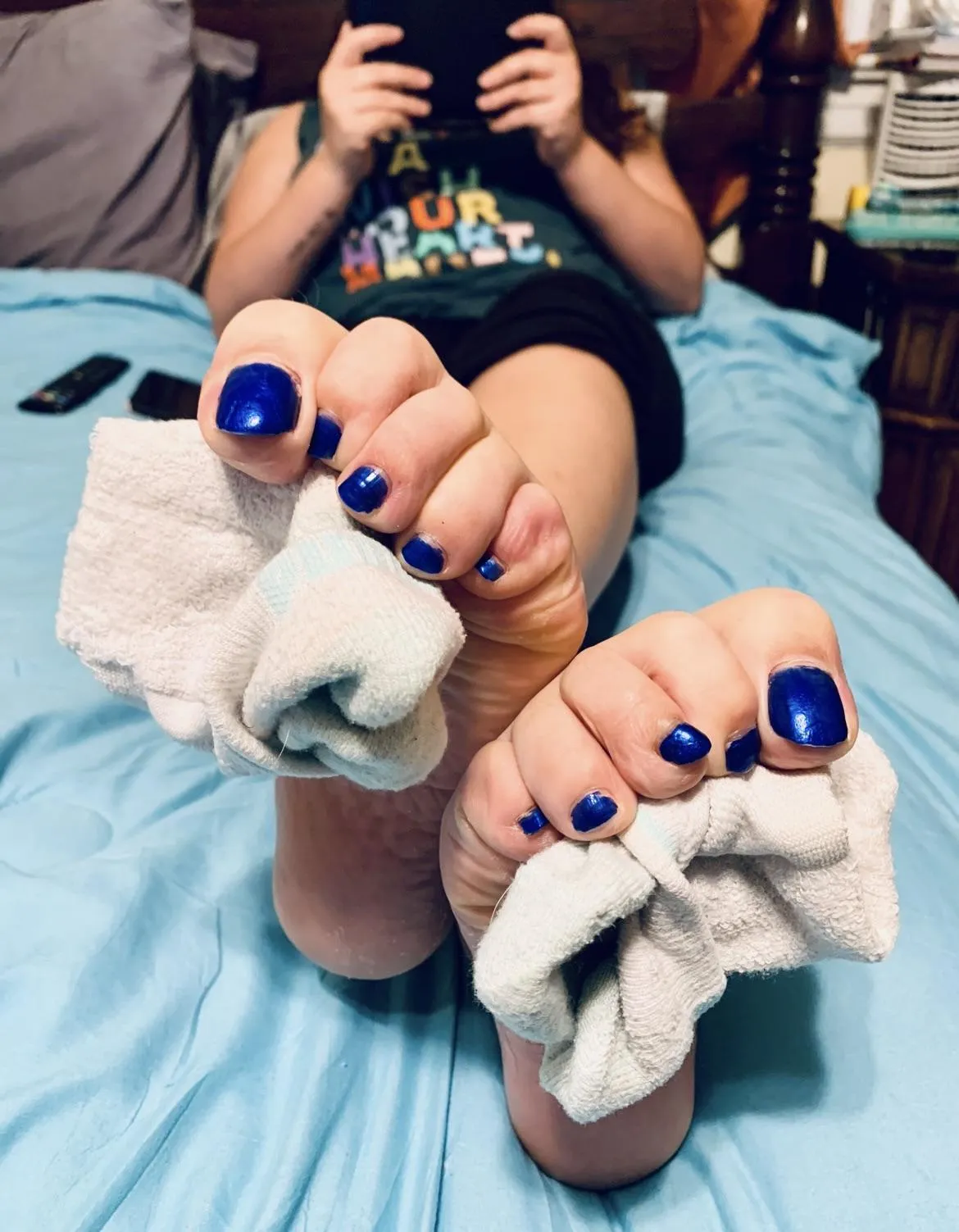 I love these blue nails almost as much as you love my big feet 💙
