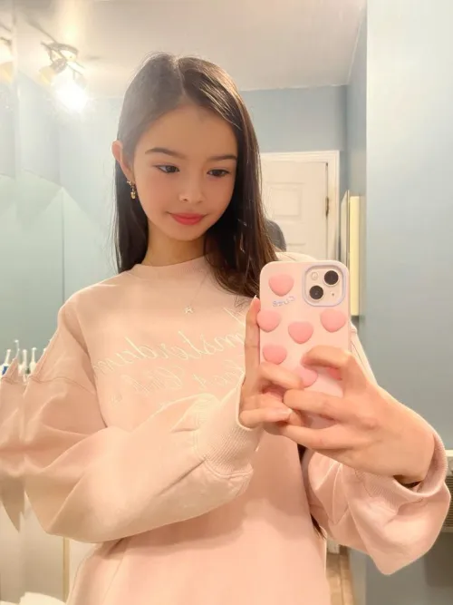 im tired of being horny and lonely, how would u solve that?