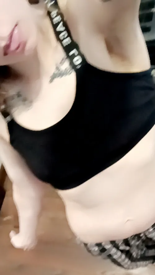 Lick it? Or fuck it? ;3