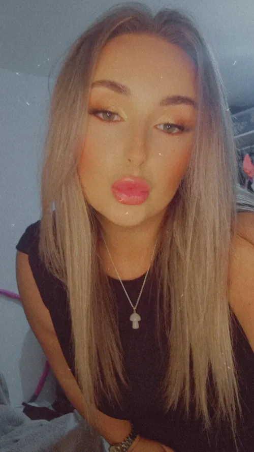 Love my hair straight ❤️