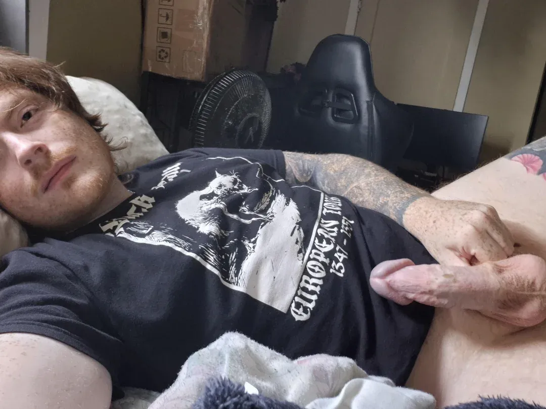 My red hair really comes out in the sun 🌹