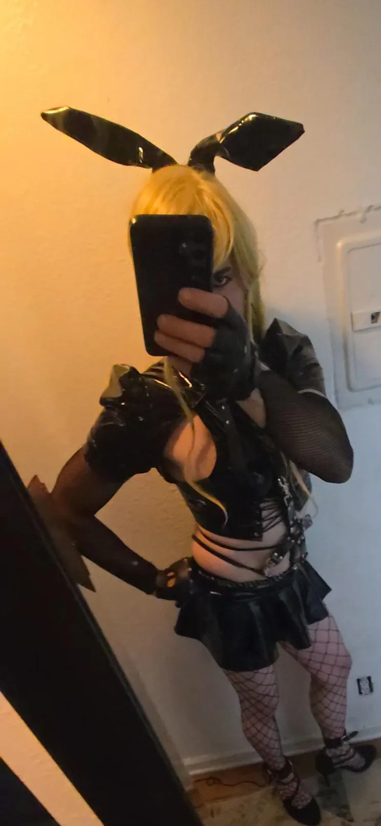 Only thing missing is a sissy sub