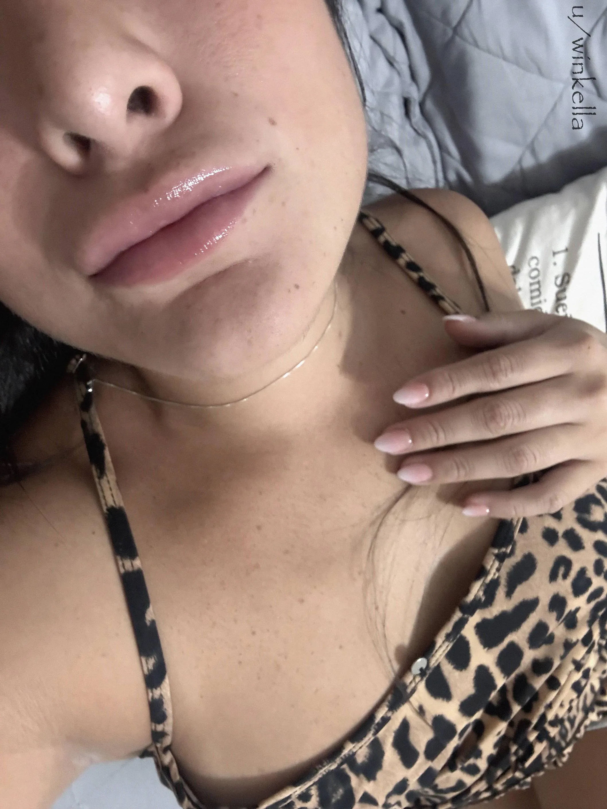 these pouty lips don’t lie… they’re begging for attention