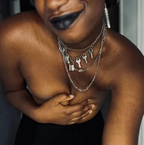 Tu fais quoi si j’enlève mes mains ? 🖤