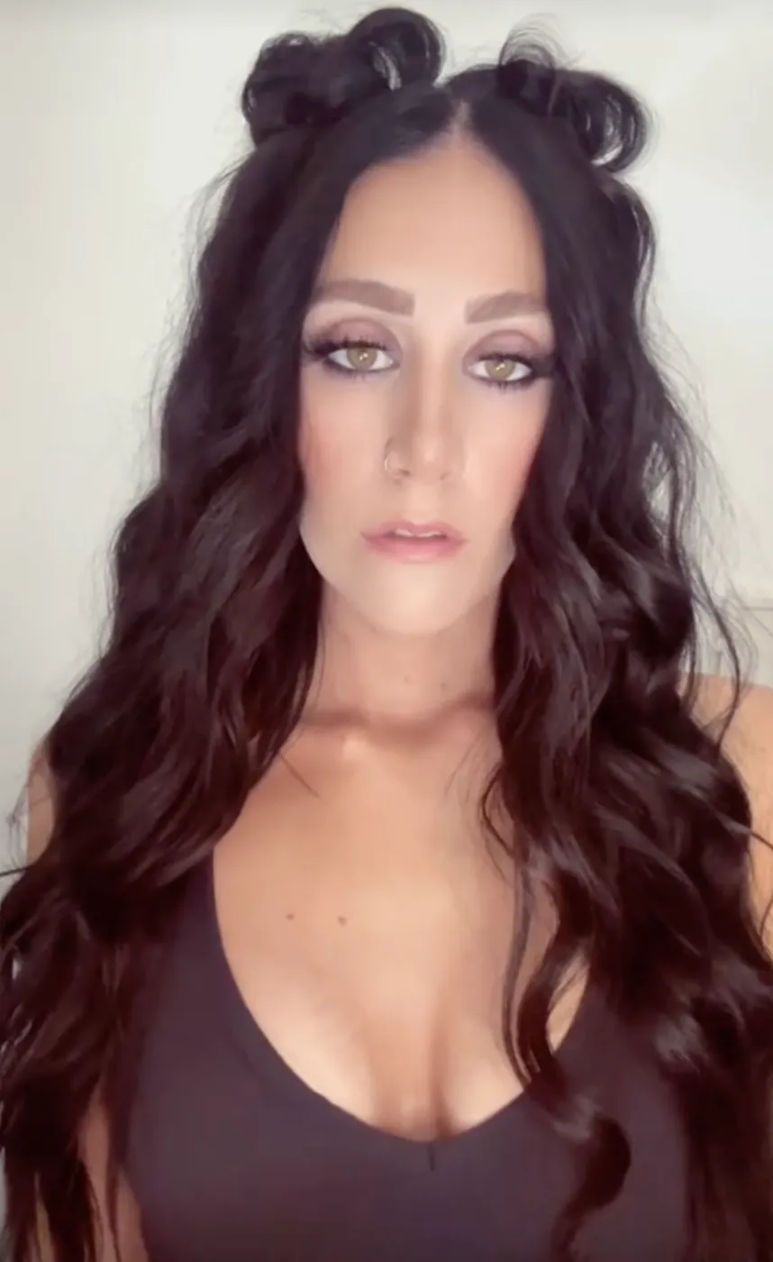 I wanna send nudes to random men, drop a ❤️ if you're looking forward