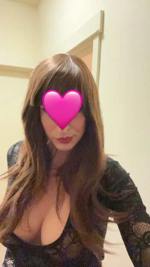 Any guys into transgirls in Tacoma and can meet tonight (Saturday)? I’m 30 and passable 💕