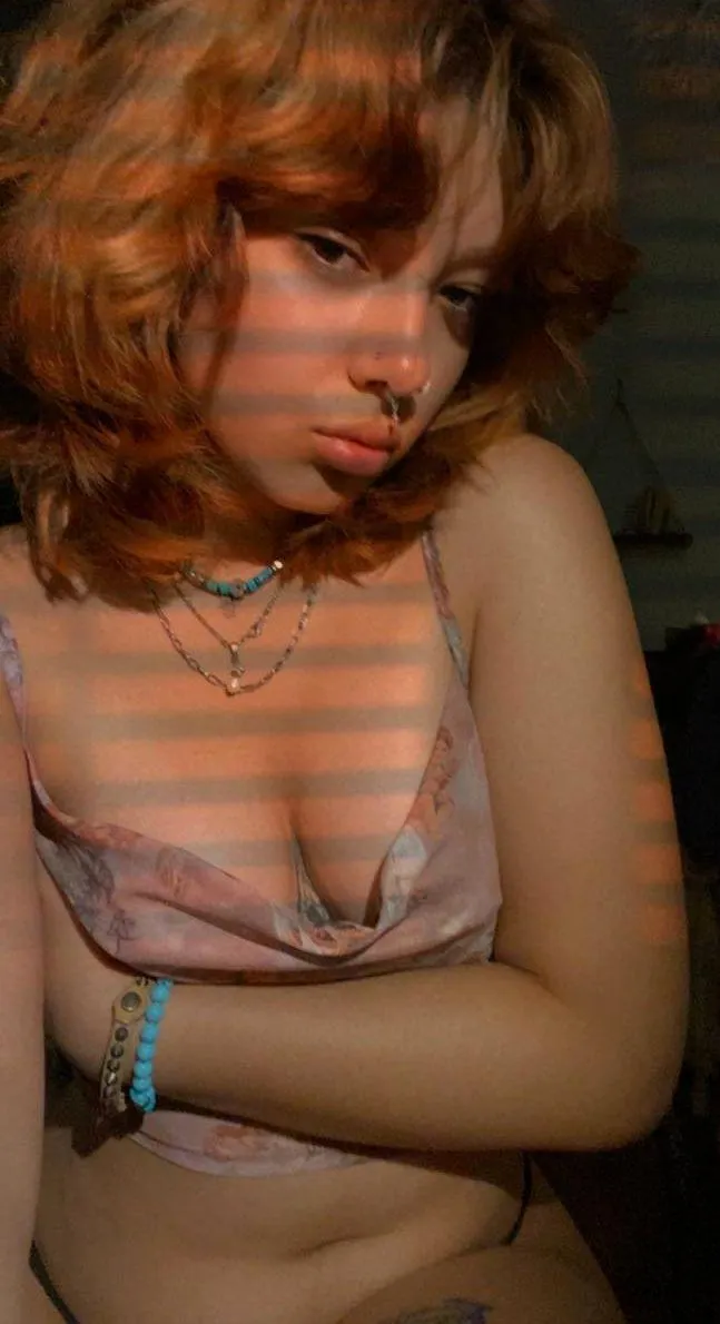 Eye contact from the central AZ area