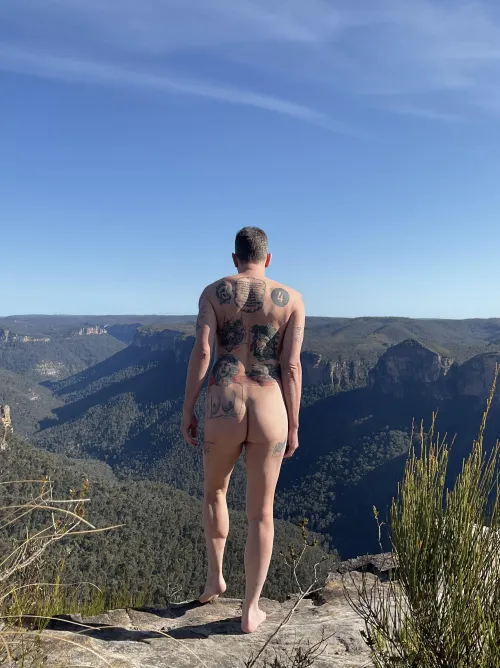Naked on high