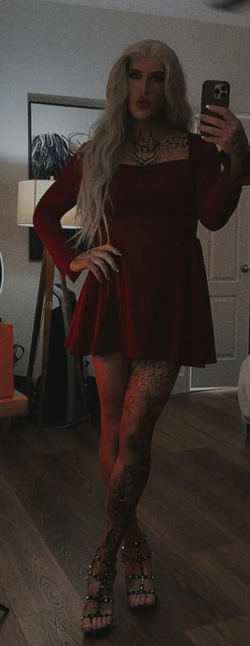 Need a hot sissy bestie to dress and play