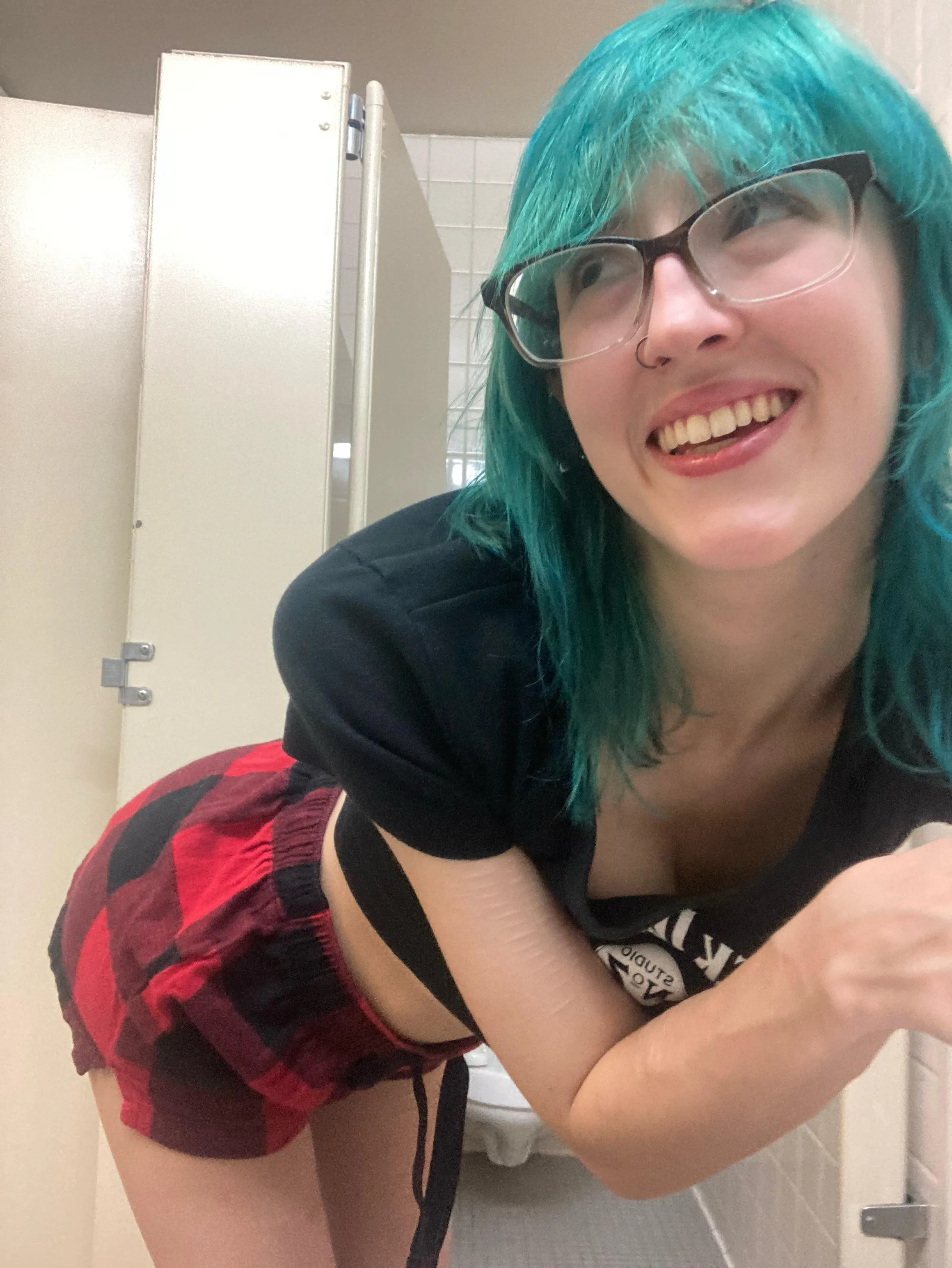 quick selfie…  can you tell i’m feeling tipsy?