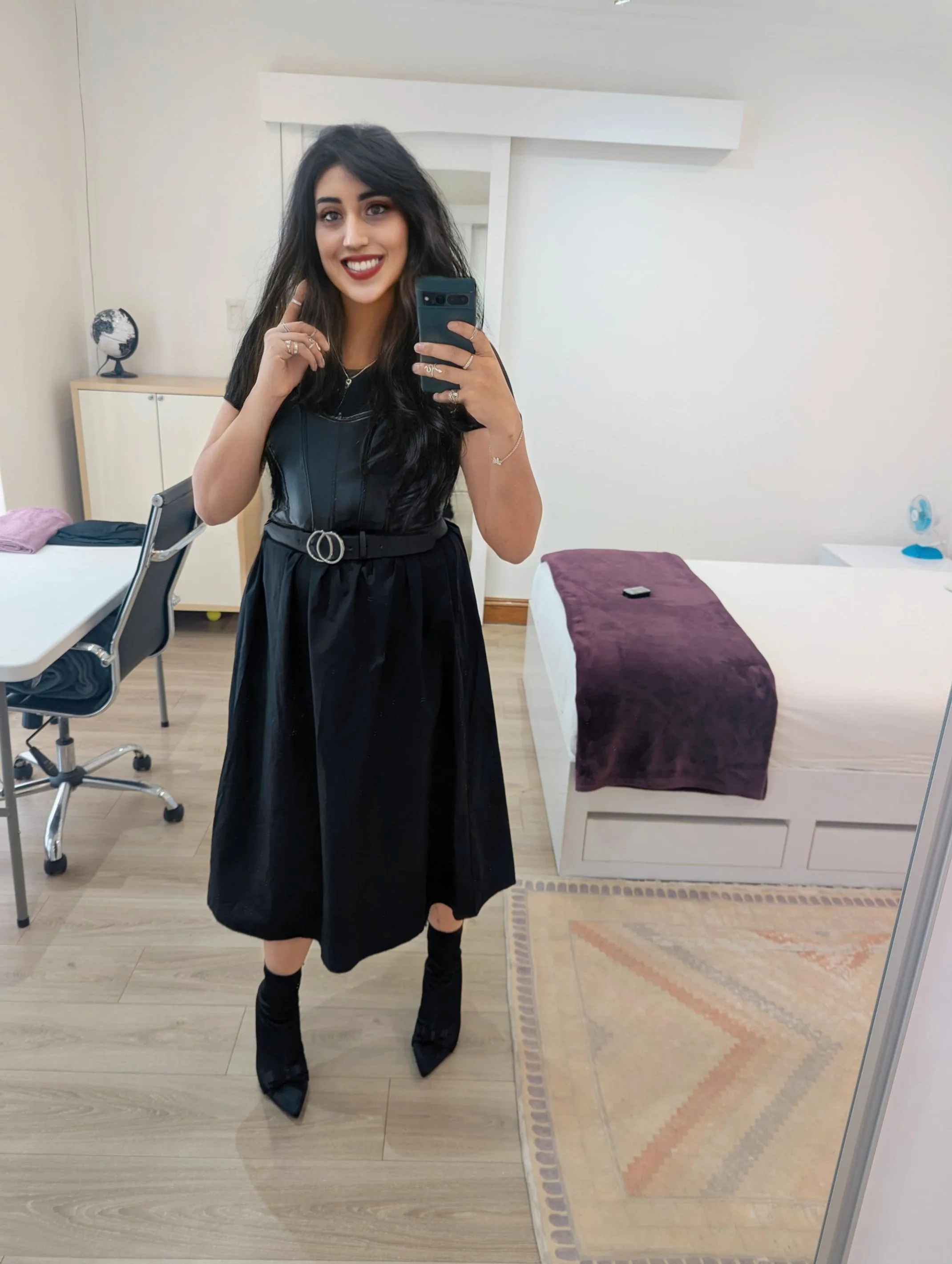 Threw together a lil something to style these new boots 👢 🖤