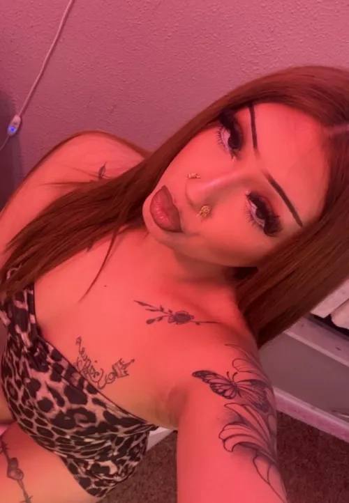 u into being humiliated, dominated, or caged by a youngerr 19yo latina? show me ur sissy side;) #Phoenix