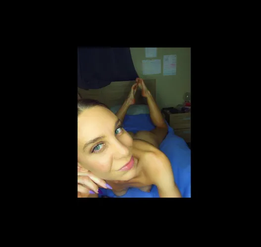 Would you like to cum on this pretty face? 🤭🫣