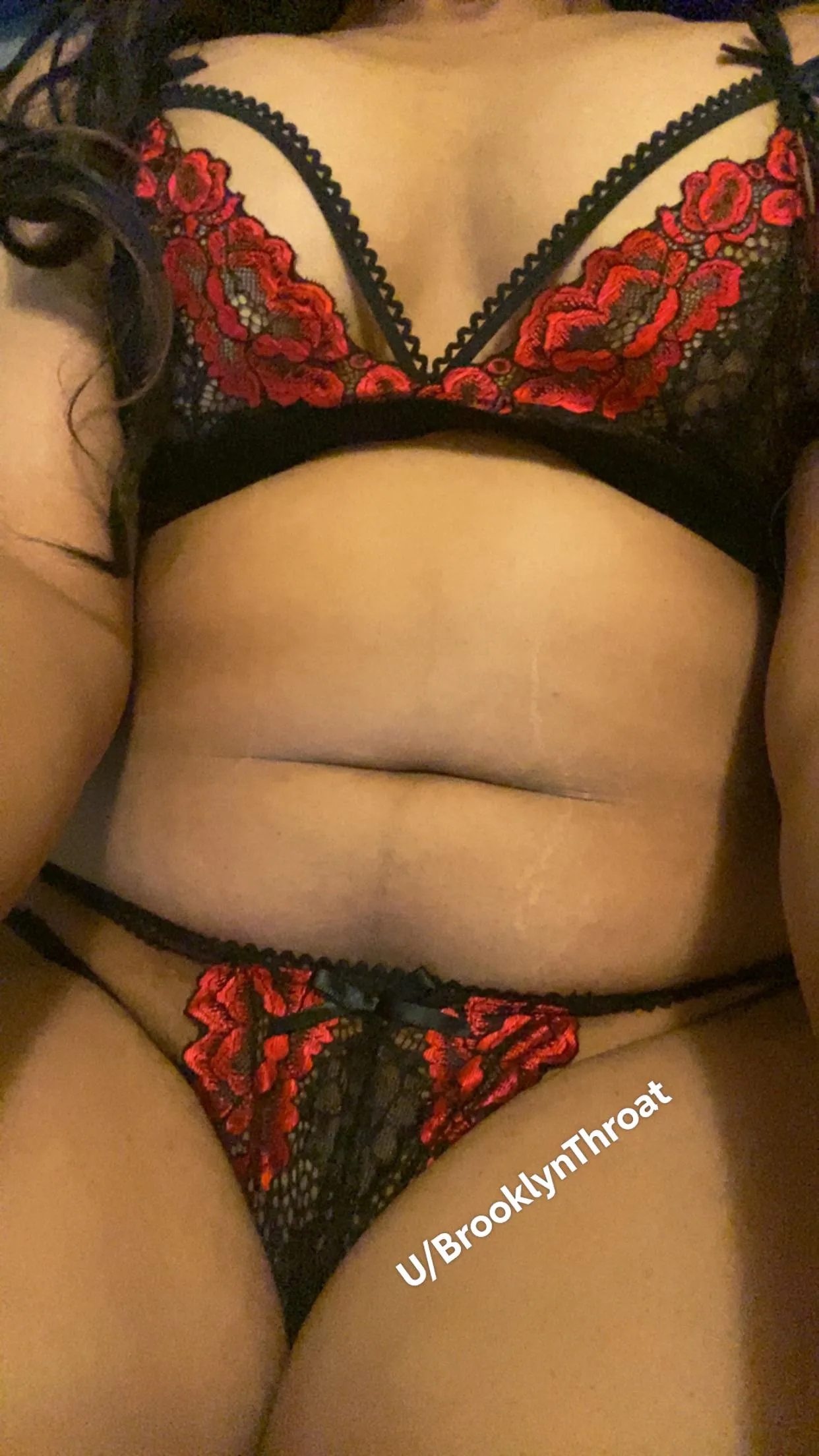 Do You Like a Curvy Sissy In Bra and Panties? 🤭
