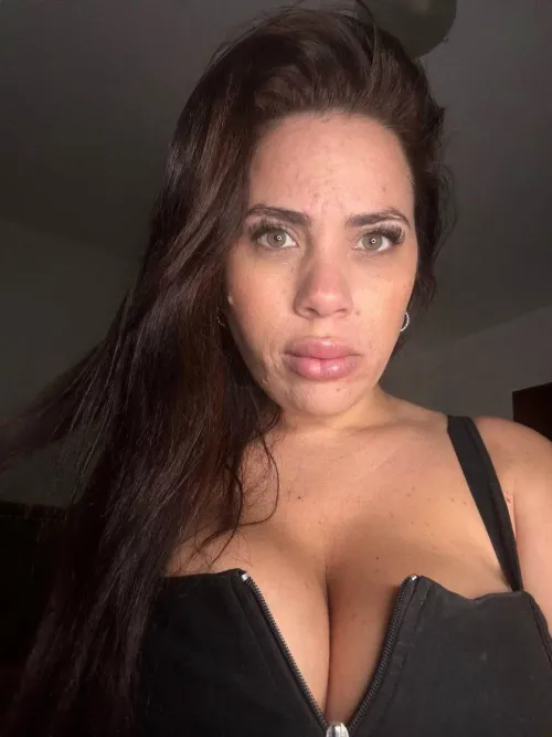 How am I looking like tonight? 42F