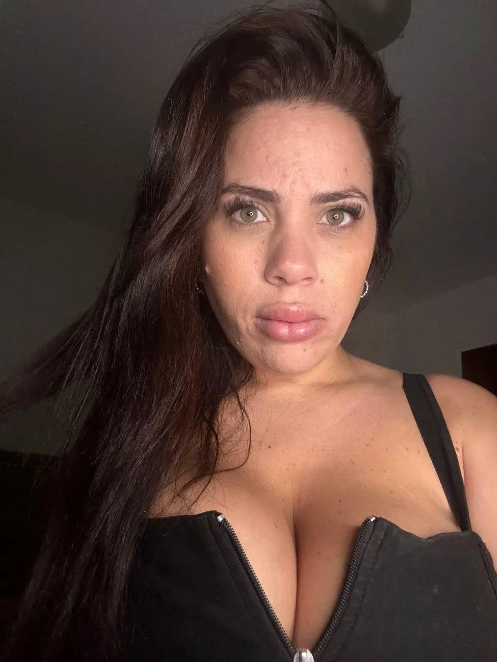 How am I looking like tonight? 42F