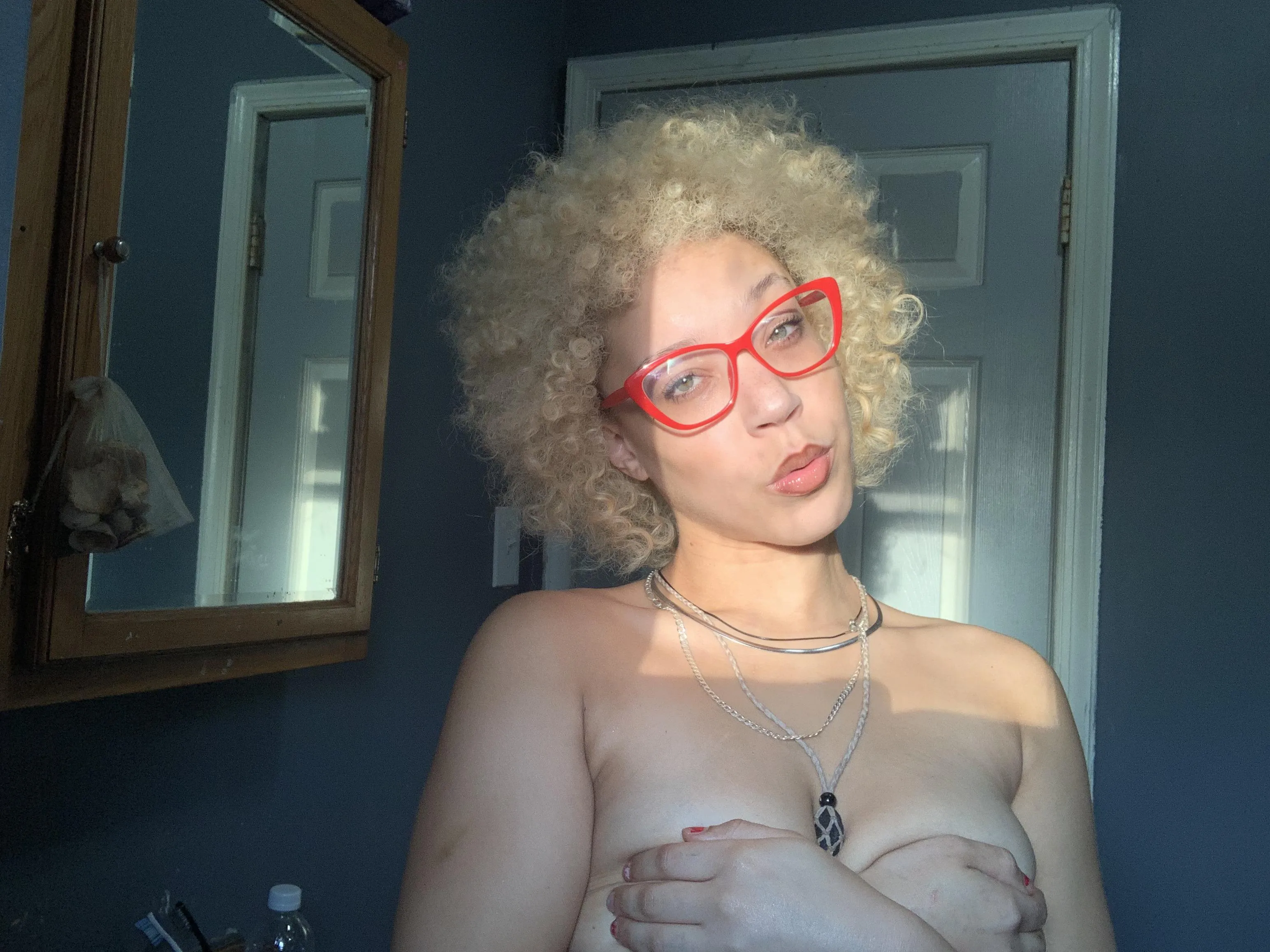 One lick melts deeper 👅