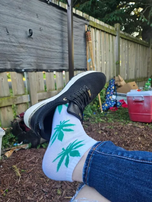 Wake and bake with me babes 😜🌿💨