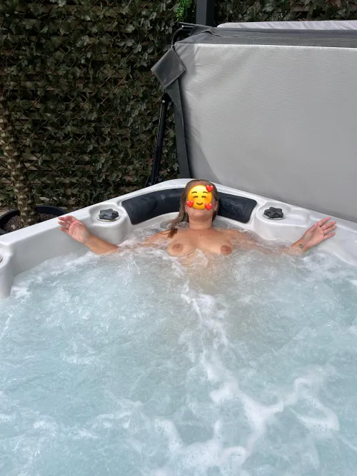 It’s getting hot in here 🤭